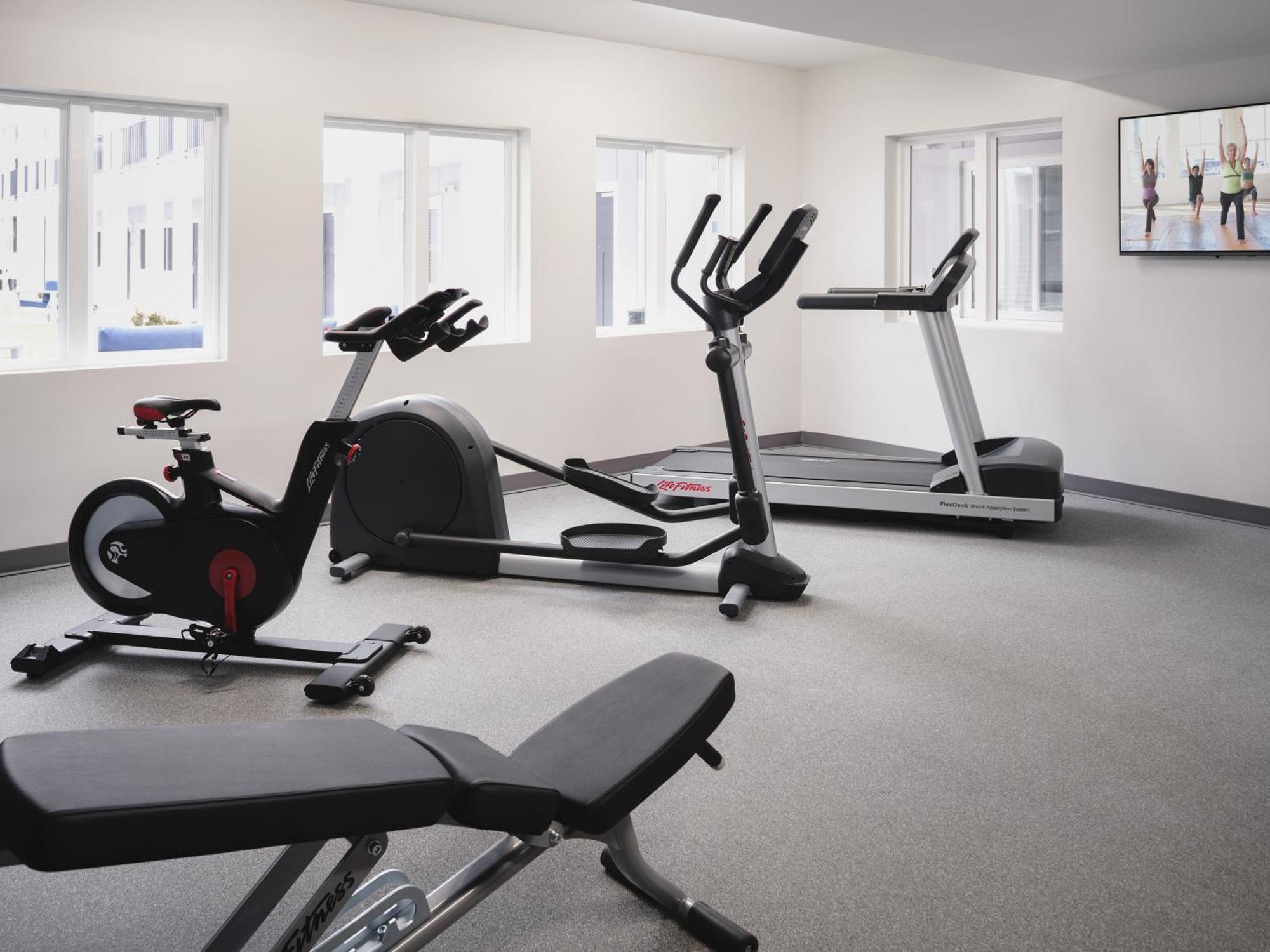 Stayapt Suites Columbus-Fort Benning エクステリア 写真