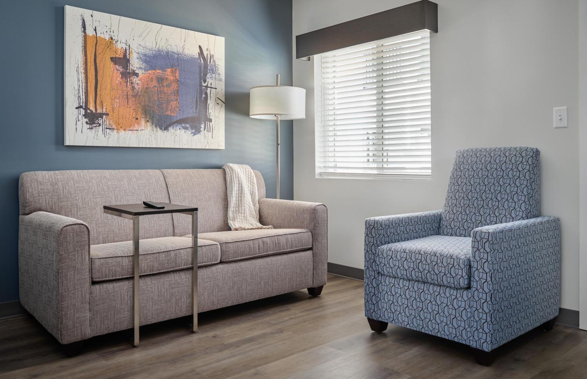 Stayapt Suites Columbus-Fort Benning エクステリア 写真